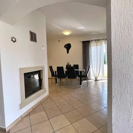 Top Apartments Vendégház 3*