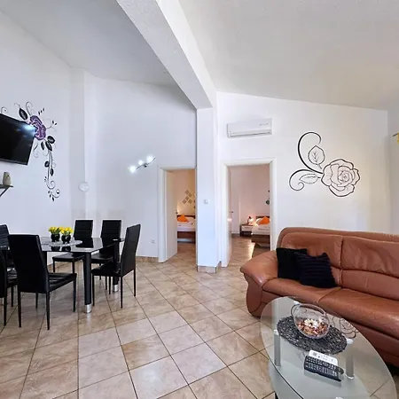 Vendégház Top Apartments Šilo