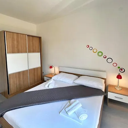 Top Apartments