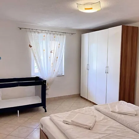 Guest house Top Apartments