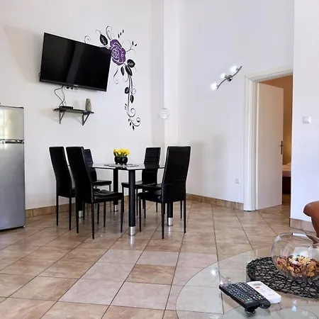 Top Apartments