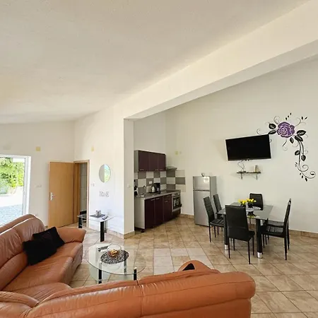 Gostinjska kuća Top Apartments