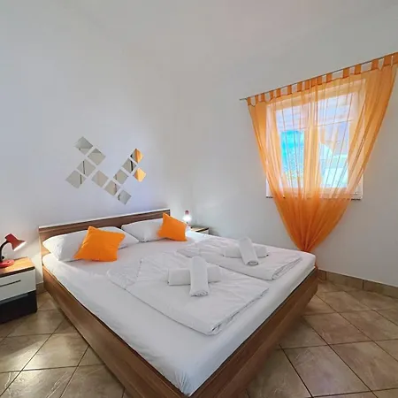 Top Apartments