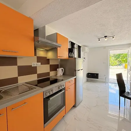 게스트하우스 Top Apartments 3*