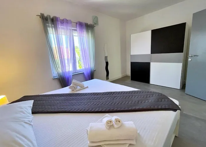 Top Apartments Vendégház Šilo