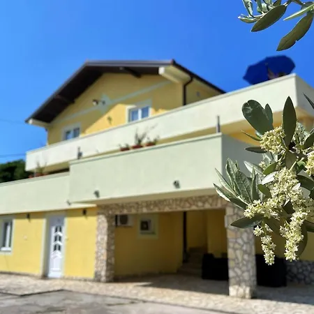 Penzion Top Apartments Šilo