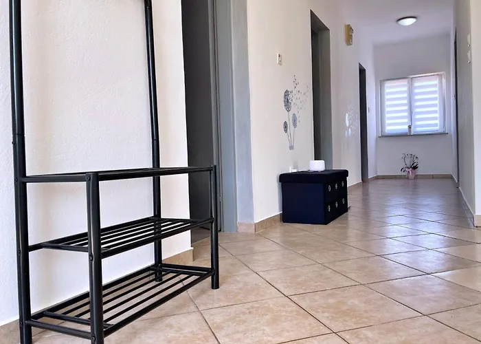 Top Apartments 3* Šilo