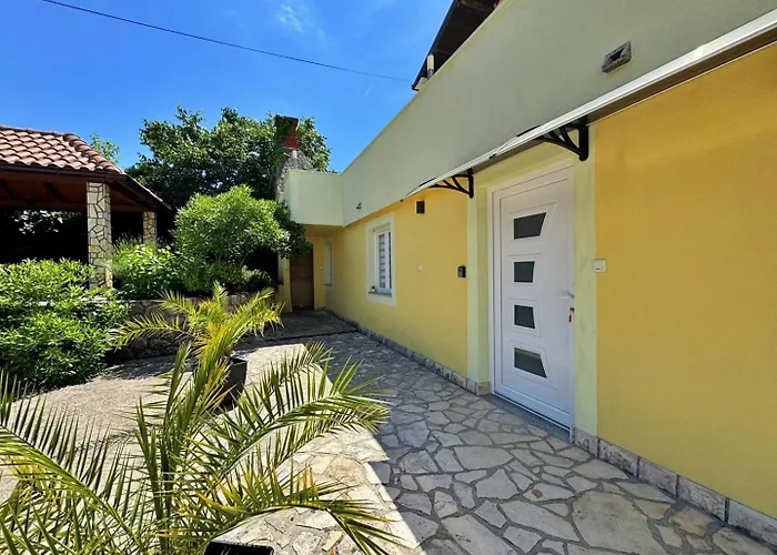 Top Apartments 3* Šilo