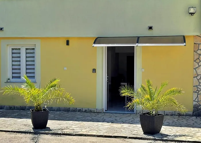 Top Apartments 3* Šilo